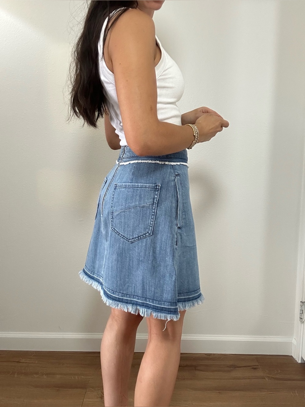 Ei8ht Dreams Light Wash Blue Denim Asymmetric Mini Skirt Fringe Hem Size M - Picture 5 of 14